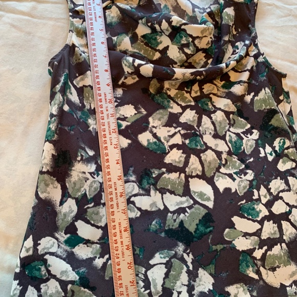 Hobbs of London blouse. Size 6. - Picture 5 of 7